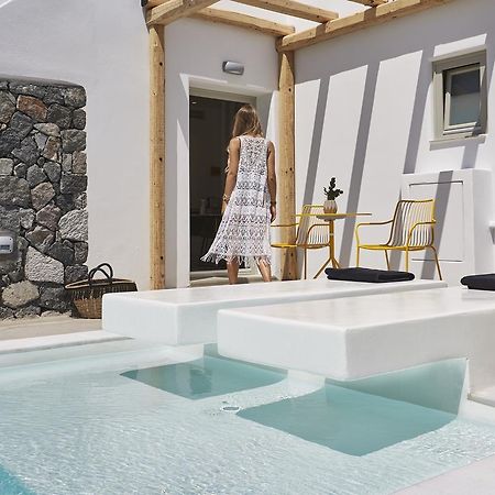 Altera Pars Suites Mesaria Buitenkant foto
