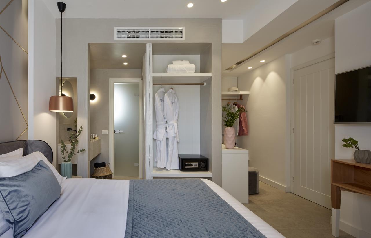 Altera Pars Suites Mesaria Buitenkant foto