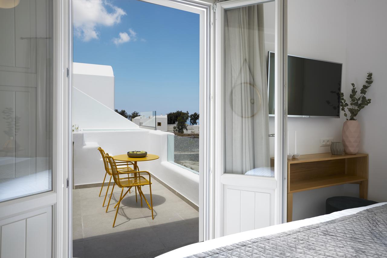 Altera Pars Suites Mesaria Buitenkant foto
