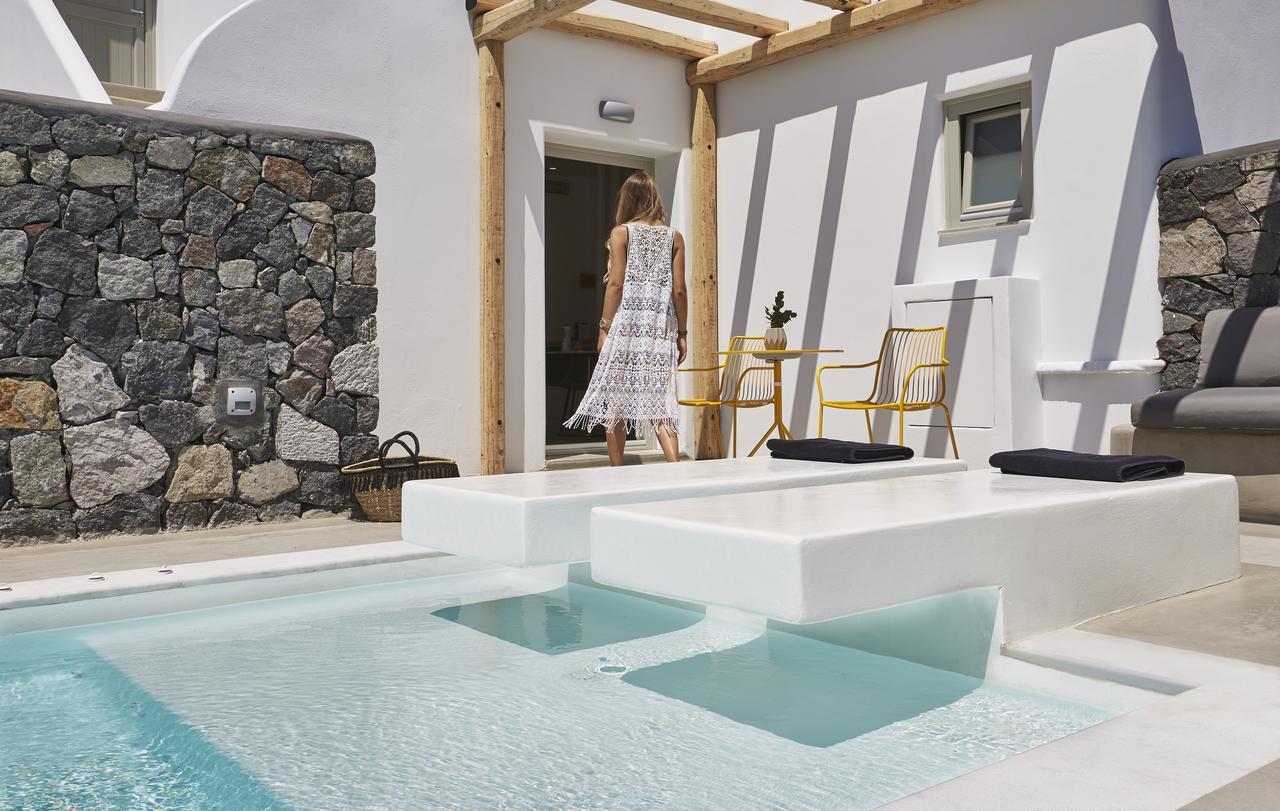 Altera Pars Suites Mesaria Buitenkant foto